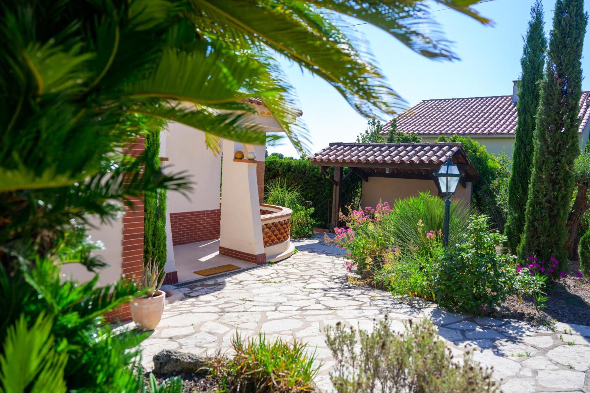 Villa A 2 Min A Pied Des Plages - Saint Aygulf *